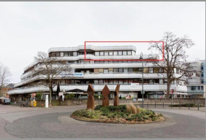 Im Herzen Von Wiesdorf- Blick Auf Das Bayer-Kreuz -Appartement Mit 2 Schlafzimmern-Fuer 3 Personen -Zentral Gelegen - Friedrich Ebert Platz 5A , 4Te Etage - Dachterrasse Und Sauna - Kaution Pflicht - Leverkusen Ngoại thất bức ảnh